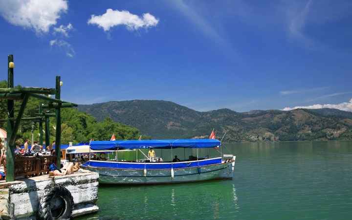 Sultaniye Kaplıcalarında bulduk onları.